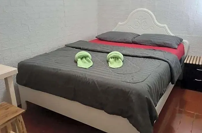 Hotell Sleep With Me 3*