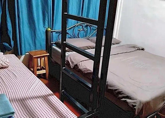 Hotell Sleep With Me
